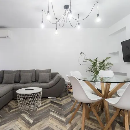 Luxury Port Aparment * Valenza