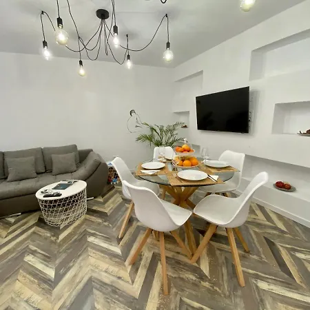 Luxury Port Aparment Valenza